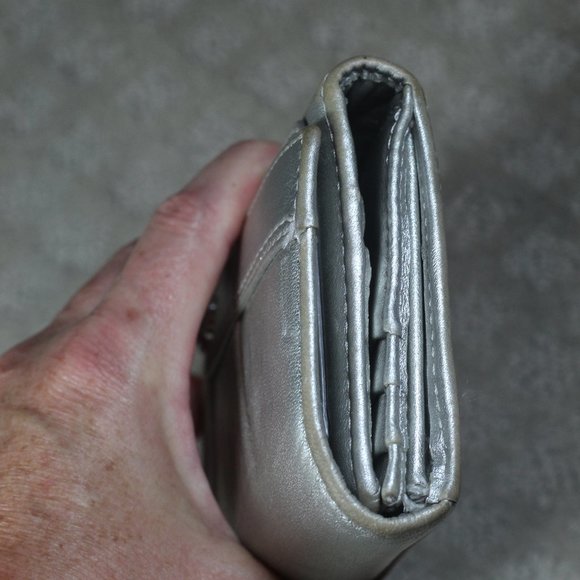 Coach Silver Leather Tri-Fold Flap Wallet Clutch - Picture 6 of 6